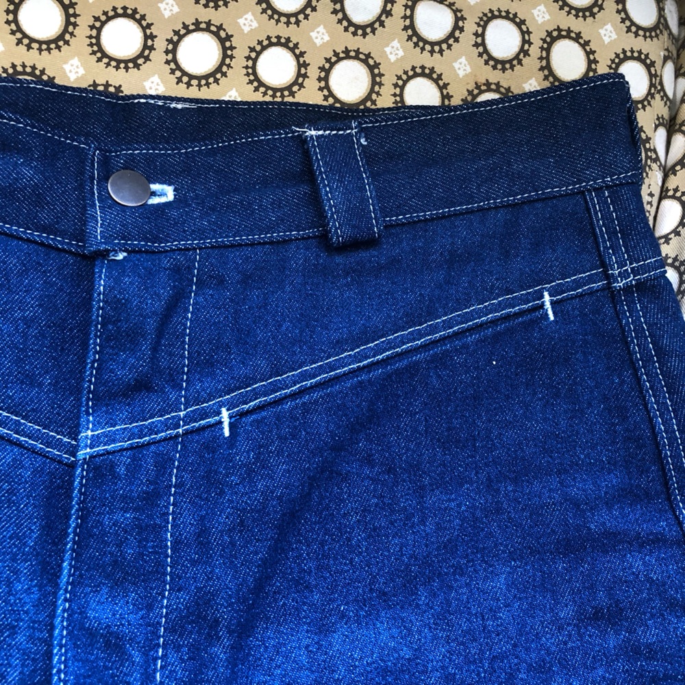 Artisan made Barrel Leg Jeans - Picture 4 of 10